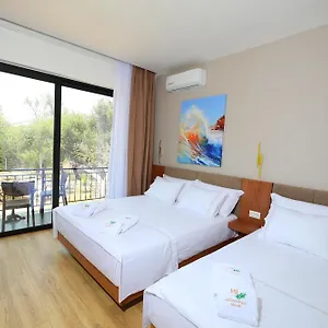 Mezzanine Bay Himarë
